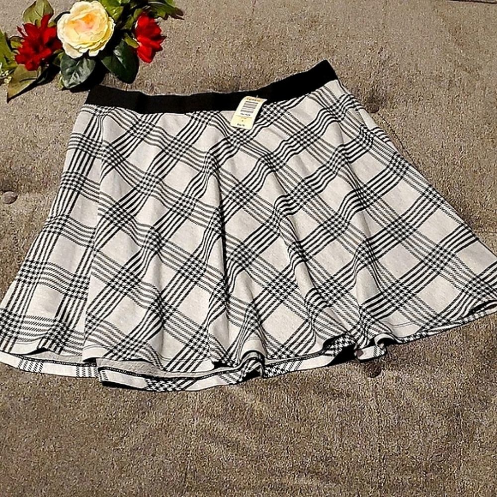 Torrid plaid skater skirt 🖤